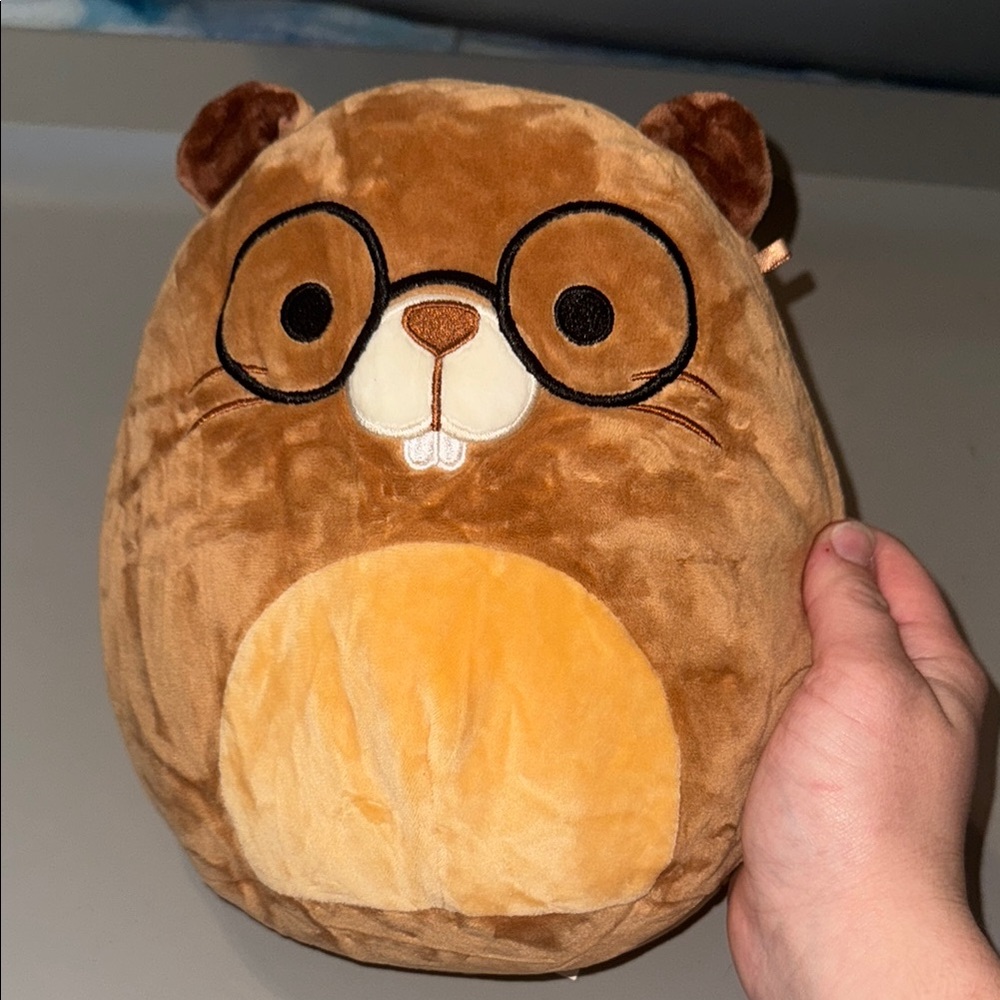 Chip (w/ Glasses) the Beaver Squishmallow 8”